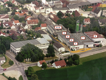 Abstellplatz - Art des Unterstellplatzes: Parkhaus/Garage - Allgäu / Bayerisch Schwaben - Hier sieht man unsere Hallen 1-8 von oben - Drexel-Mietpark zwischen Augsburg und München