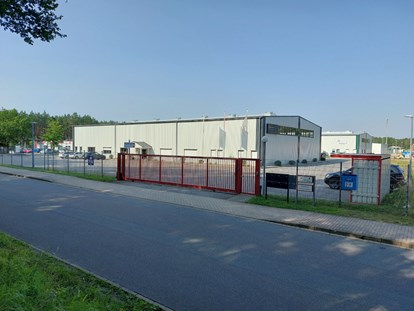 Abstellplatz - Garage einzeln versperrbar - Region Schwerin - Grossgaragen Norddeutschland 