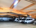 Einstellplatz: Camperhalle 2 - Einstellplatz Wohnmobile,Wohnwagen, Boote, Fahrzeuge ect, plus Werkstattboxen