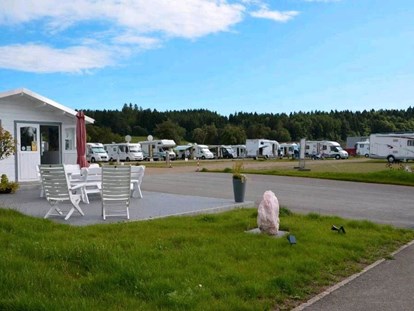 Abstellplatz - Campingplatz - PLZ 78661 (Deutschland) - Stellplatz / Abstellplatz für Wohnmobile - videoüberwacht