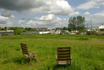 Einstellplatz: 13.800 qm freier Bootslagerplatz - Freies Boots-Winter/Sommerlager an der Weser