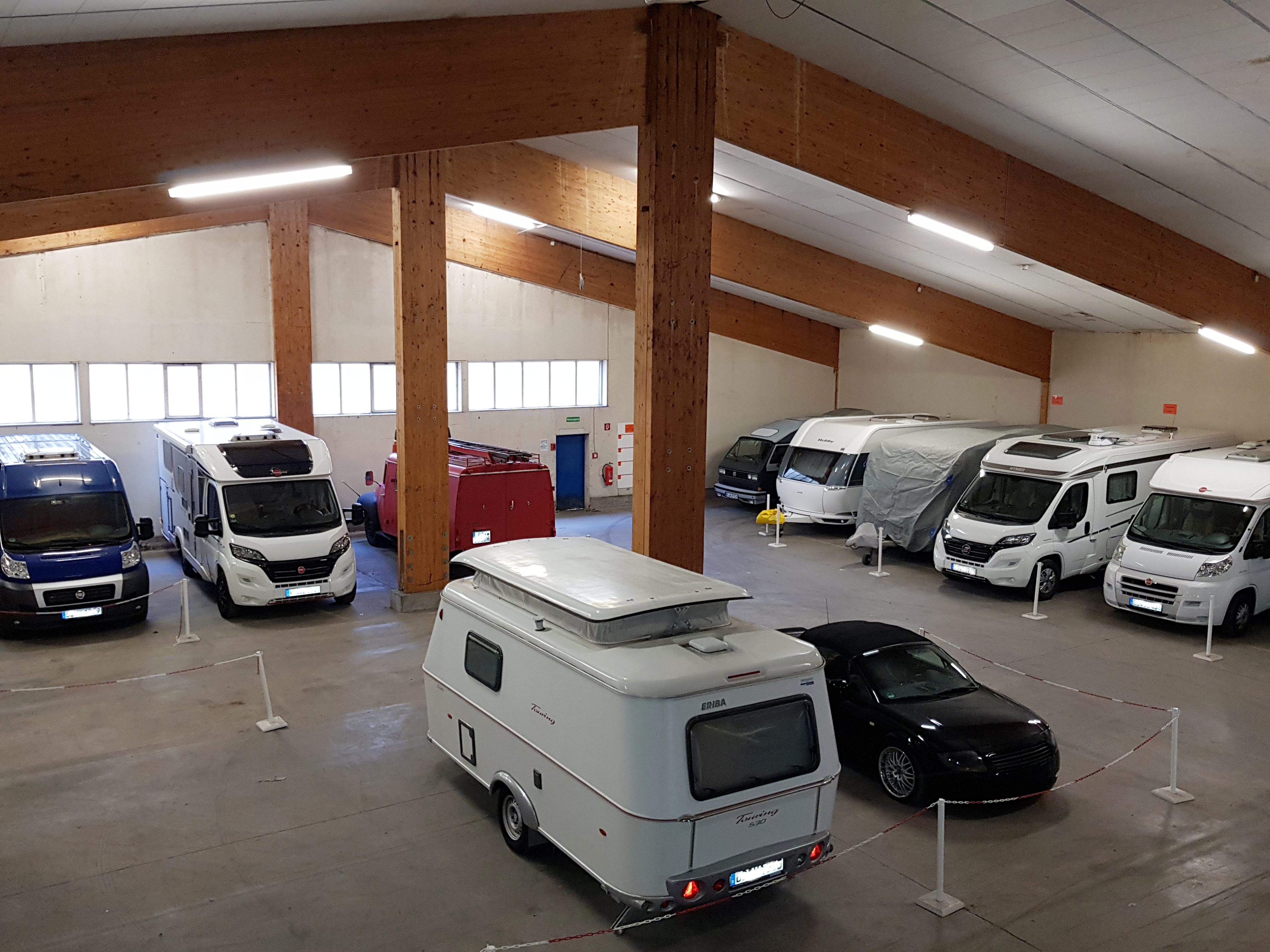 Einstellplatz: Innenansicht Einstellhalle - Einstellhalle in 72213 Altensteig 