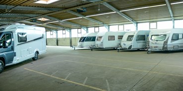 Abstellplatz - geeignet für: Wohnwagen - Unna - Unterstellplätze in Lagerhalle 