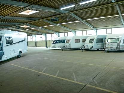 Abstellplatz - Unna - Unterstellplätze in Lagerhalle