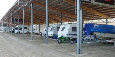 Abstellplatz - geeignet für: Reisemobile - Ostbayern - Carportanlage der Scarabaeus GmbH in Vorbach