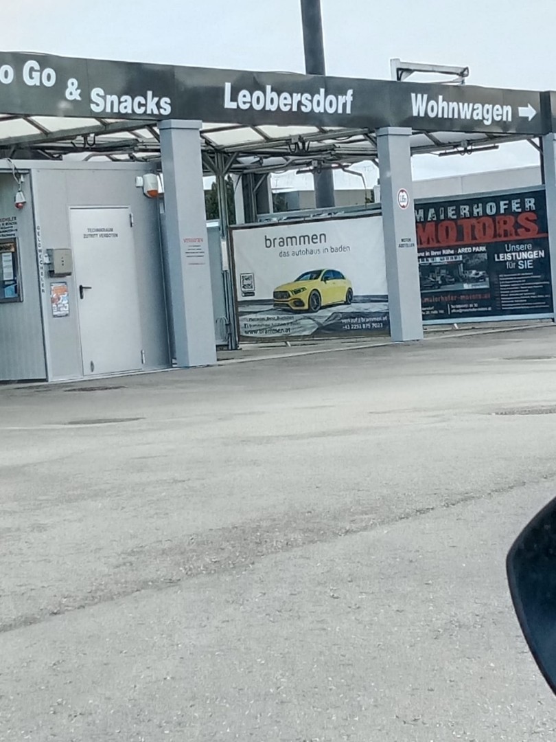 Einstellplatz: Waschstraße Leobersdorf, ca. 6 Kilometer entfernt.
 - Natur & Freizeit - Campingverein