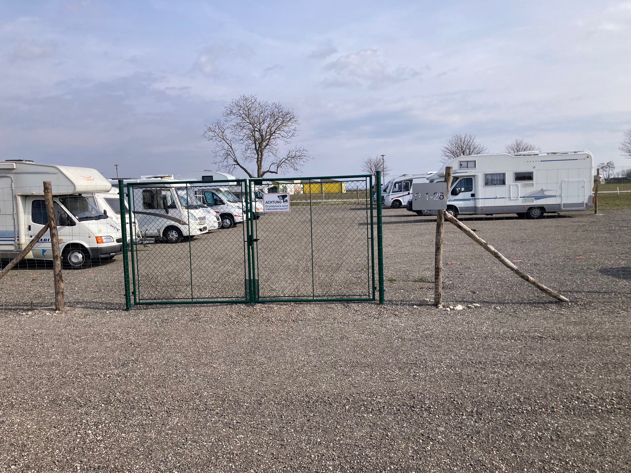 Stellplatz für Wohnmobil, Wohnwagen in Erkelenz, videoüberwacht, shops