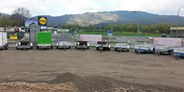 Abstellplatz - PLZ 5081 (Österreich) - Wir bieten auf unserem PKW-Anhänger Verkaufsgelände Abstellplätze für Wohnwagen, Wohnmobile, PKW-Anhänger und Bootsanhänger an. - Abstellplätze in Anif-Niederalm in Salzburg Süd